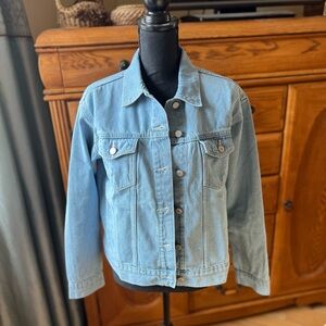 Old Navy Blue Jean Jacket Trucker Style Size M